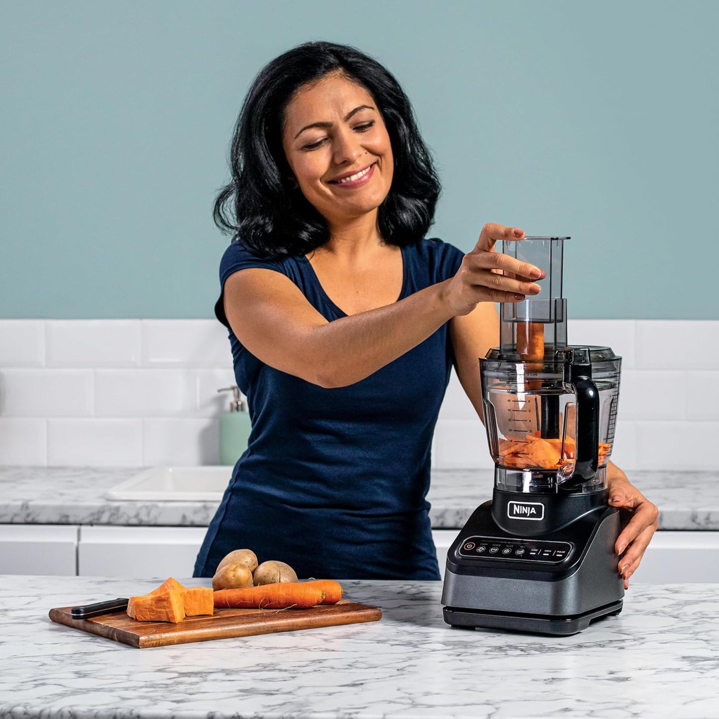 NINJA FOOD PROCESSOR WITH AUTO IQ 2.1L